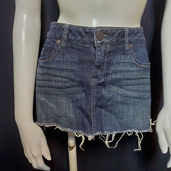 Refuge Blue Raw Edge Denim Skirt (9) - Picture 2 of 5